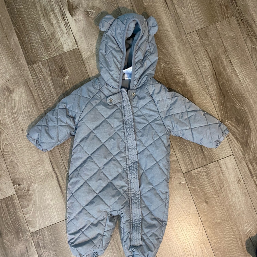 SIZE 3-6 MONTHS LIGHT JACKET